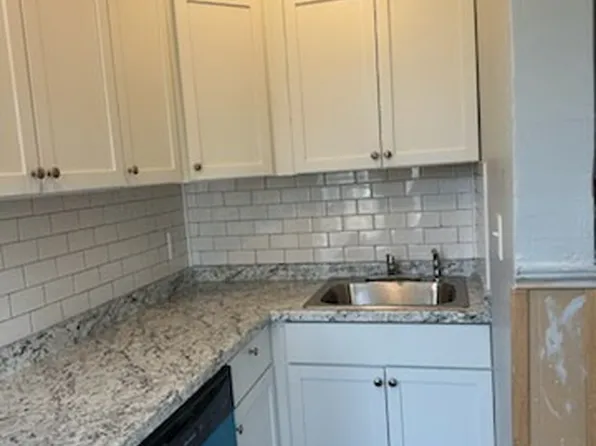 638 High St, Fall River, MA 02720