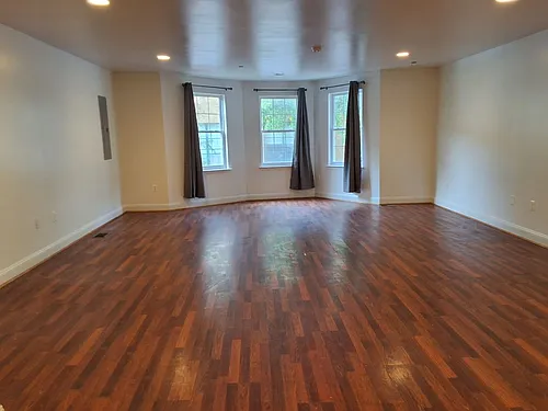716 Lamont St NW #2 Photo 1 716 Lamont St NW #2 Photo 1