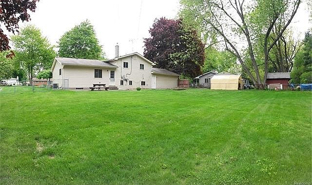 1st image of 1285 Woodlow St