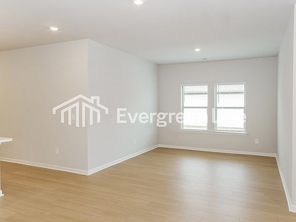 4th image of 105 Ashby Pond Dr