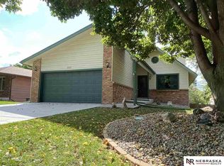 5521 Coyote Cir, Lincoln, NE 68516