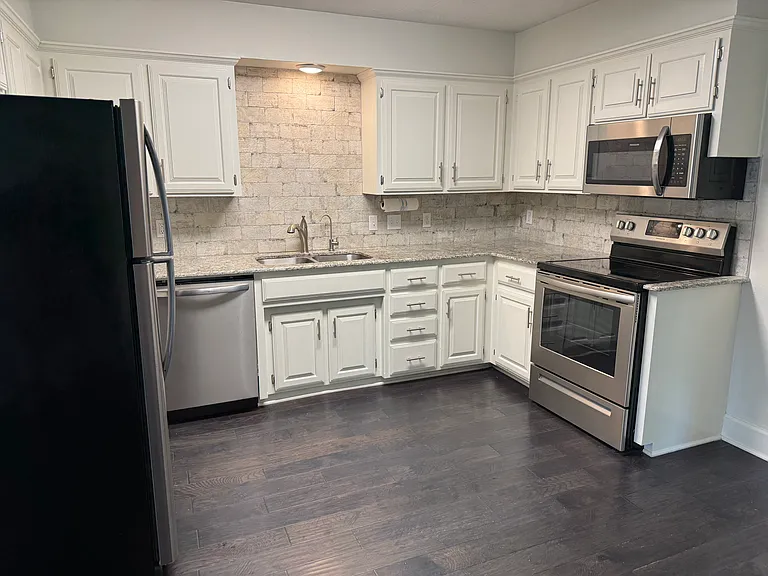 18520 Ridge Rd — Photo 5