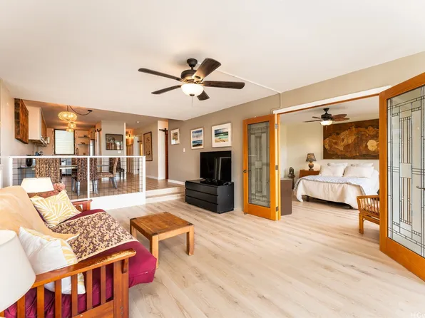 501 Hahaione St #1/9J, Honolulu, HI 96825