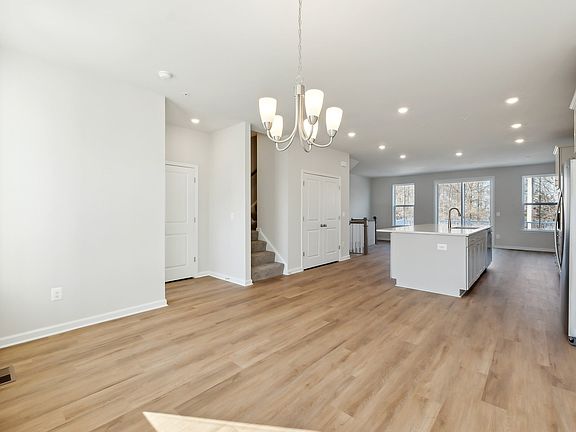 4th image of 9610 Killenney Pl