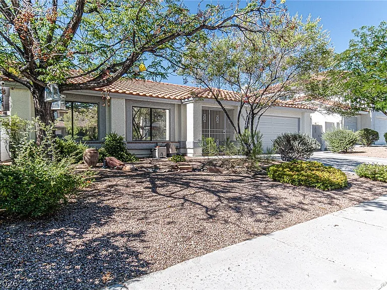 9009 Feather River Ct — Photo 4