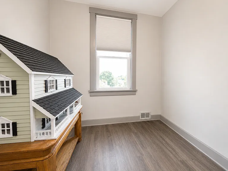 1702 Ordinance Ave — Photo 7