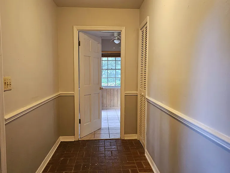 5223 Holstein Rd — Photo 9