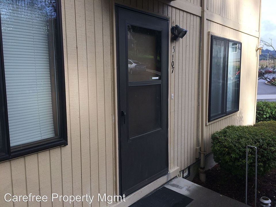 2nd image of 5107 SW 62nd Ave