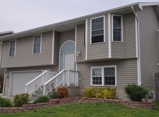 2441 NW 43rd St, Lincoln, NE 68524