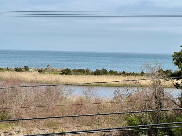 1467 State Rd, Plymouth, MA 02360