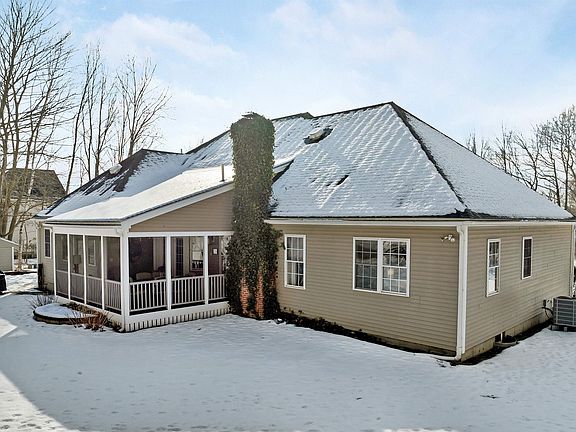 4th image of 31 Longmeadow Drive