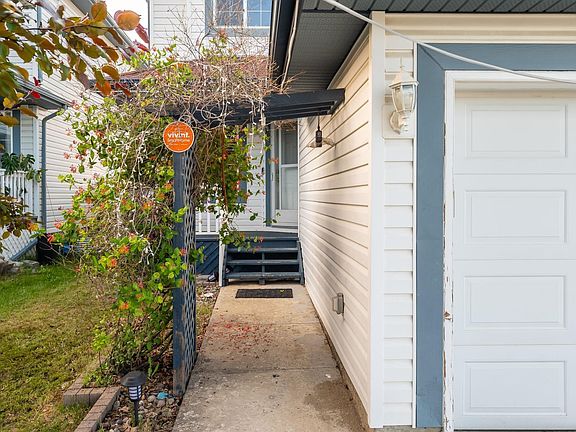4th image of 1906 37b Ave NW