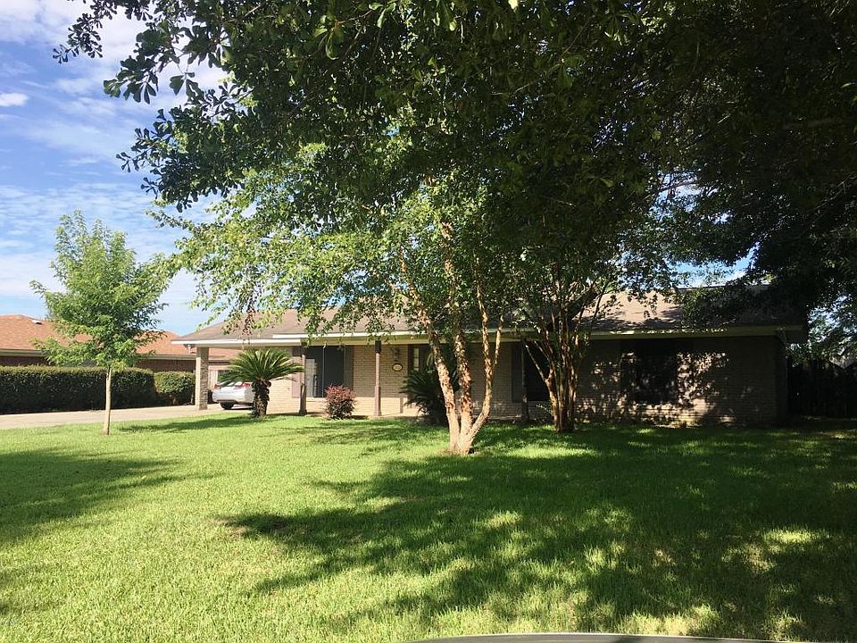1st image of 15620 Parkwood Dr S