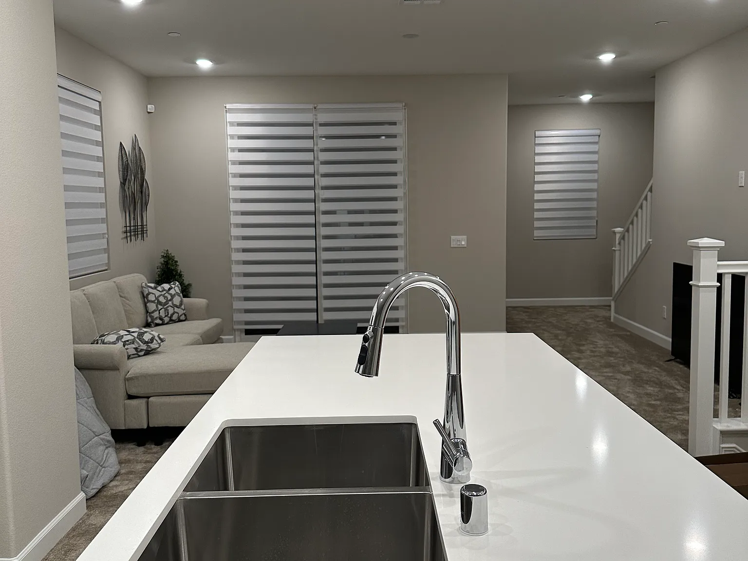 4 bed, 3.5 bath, 1934 sqft, $5,100 — Photo 1