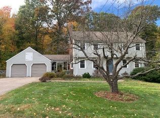 21 Footpath Rd, Chelmsford, MA 01824