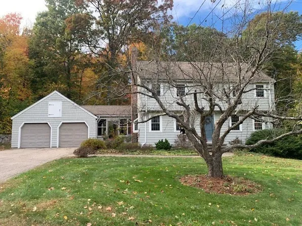 21 Footpath Rd, Chelmsford, MA 01824