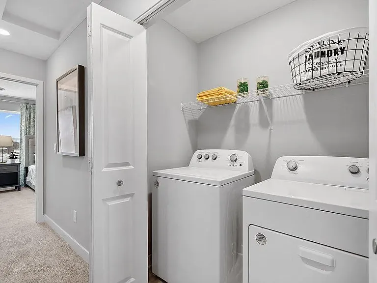 1270 Ashbury Dr — Photo 9