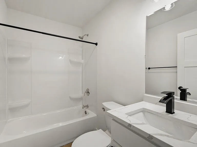 424 E Union St #436 — Photo 7