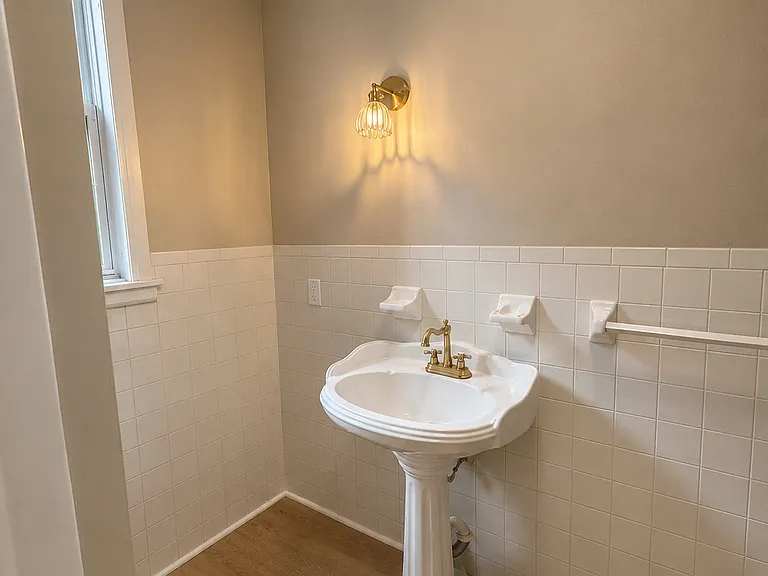 143 S Monroe Ave — Photo 10