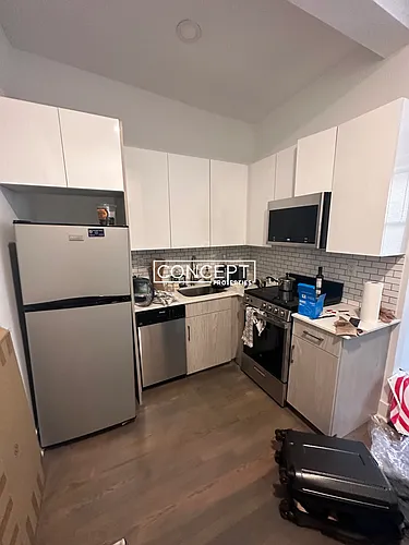 11 Queensberry St #4CP Photo 1