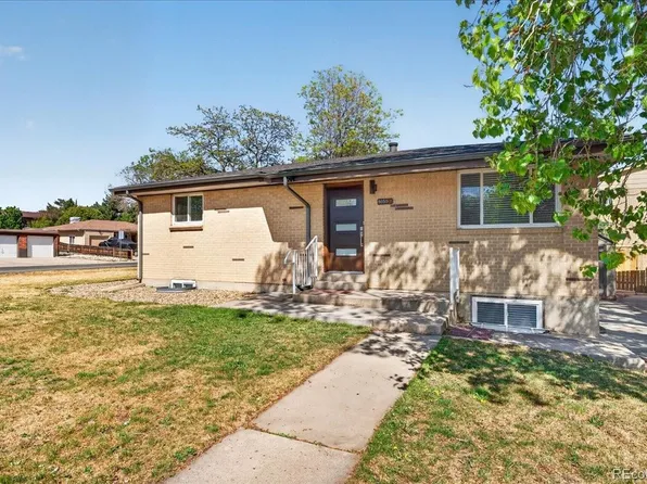 9030 Elm Court, Denver, CO 80260