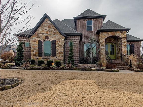 2nd image of 3137 E Pebblestone Dr