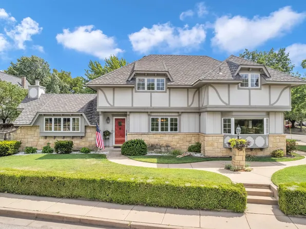 1177 W River Blvd, Wichita, KS 67203