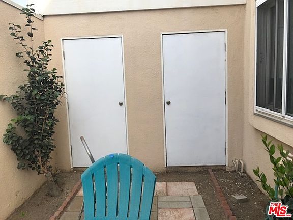 5th image of 3500 W Manchester Blvd Unit 15