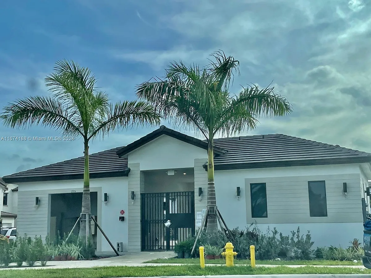 Building Photo - 22X SW 150th Ave