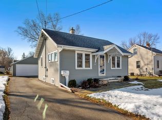 509 Pierce Ave, Little Chute, WI 54140