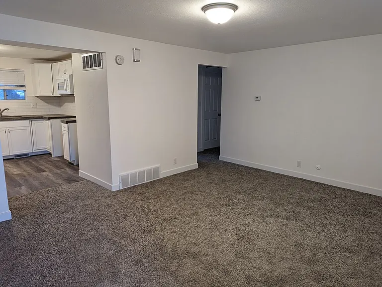 580 S 470 E #1 — Photo 2