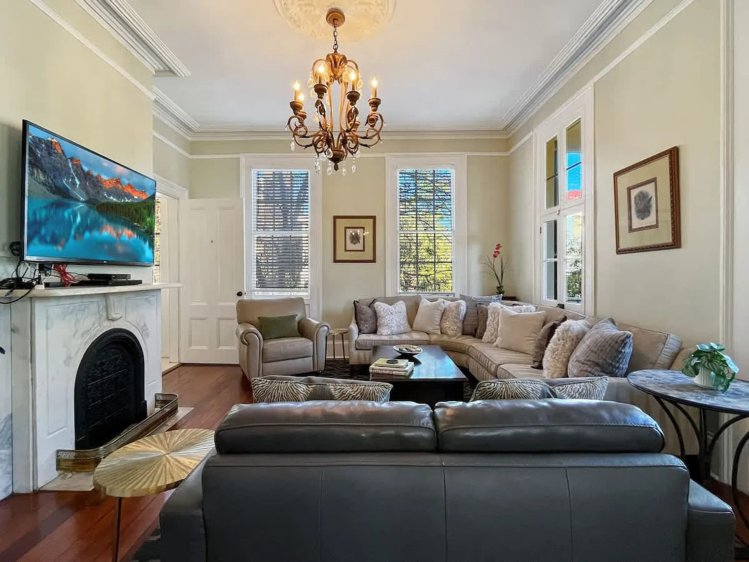 4 bed, 5.0 bath, $14,039 — Photo 1