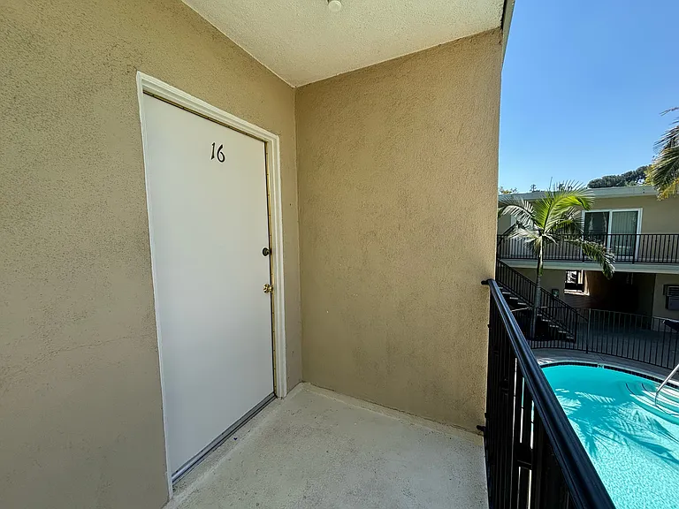 8740 Owensmouth Ave #16 — Photo 18