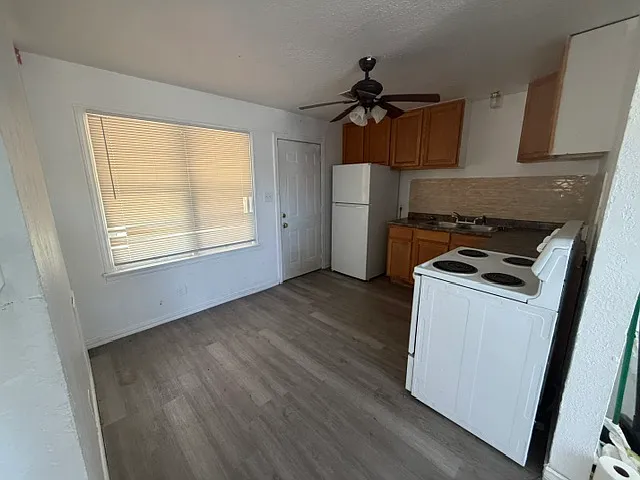 1514 NW Smith Ave — Photo 3