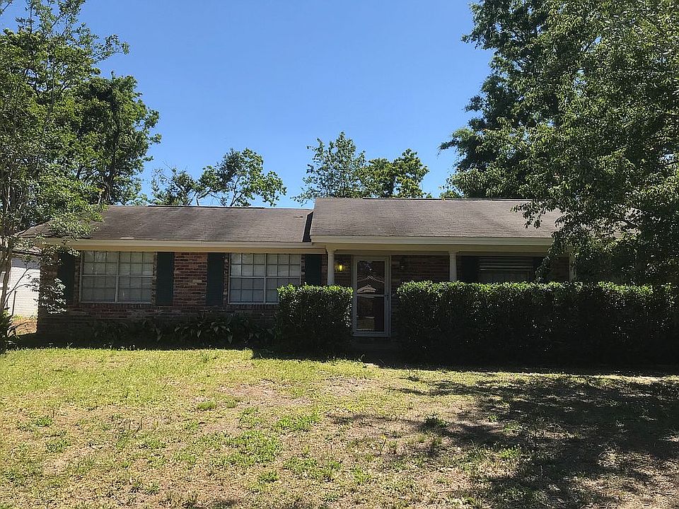 1st image of 3925 Kingsberry Dr