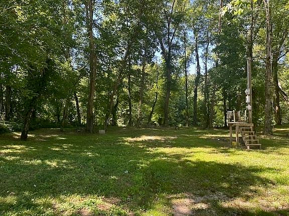 3rd image of 17 Leatherwood Ln