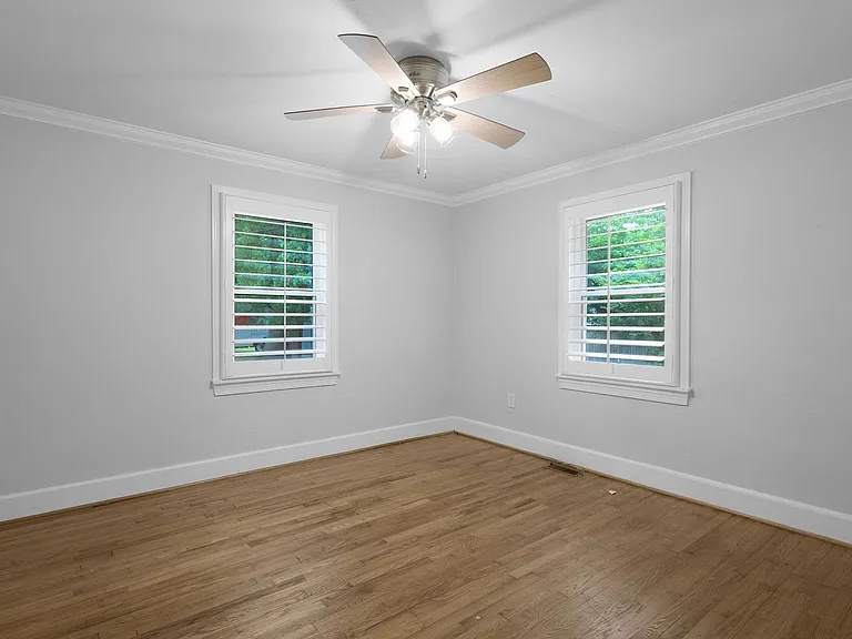6333 Tuttle Ave — Photo 11