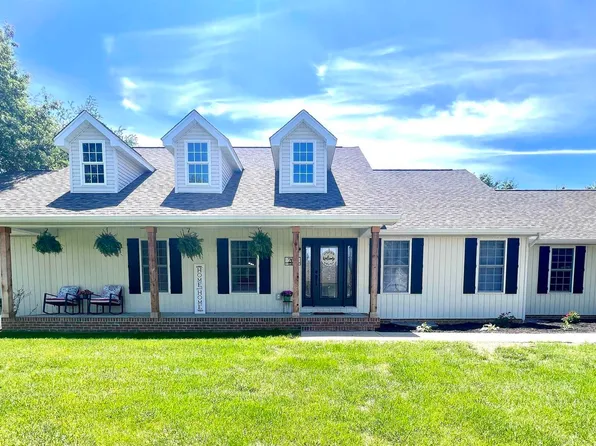 203 Earl Ct, Carterville, IL 62918