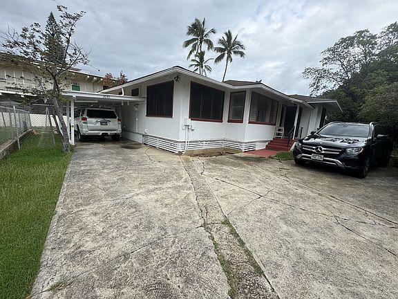 2nd image of 3040 Lakimau St #3040