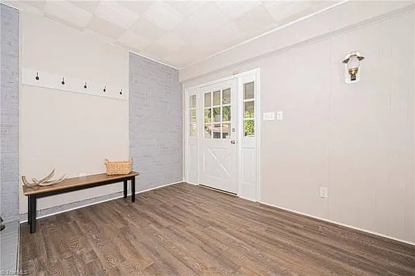 9092 Lasater Rd — Photo 15