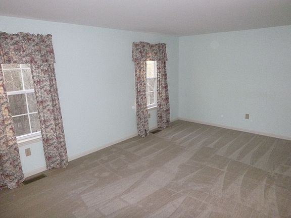Rear Bedroom