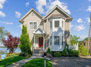 24 McNabb Rd, Lake Hopatcong, NJ 07849