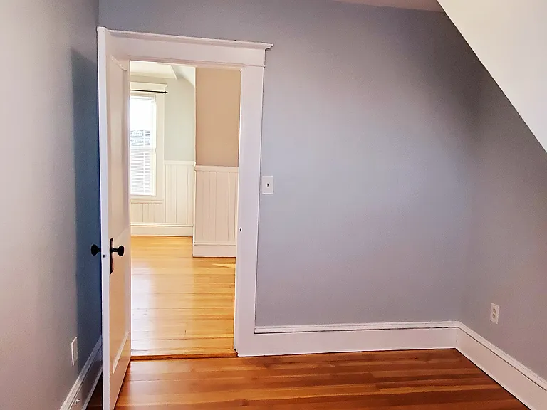 103 Stephen St #4 — Photo 10