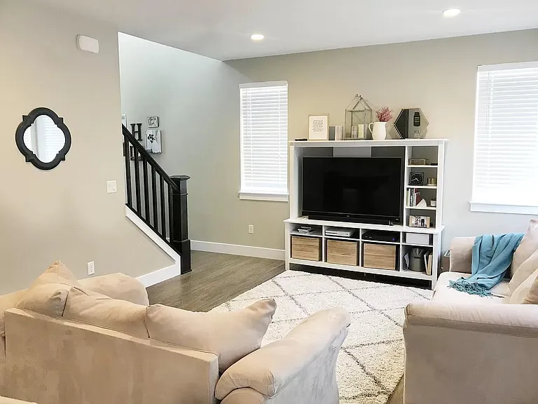 3222 W Manor View Dr — Photo 3