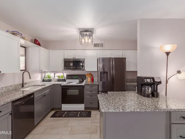 7925 E FLOSSMOOR Avenue, Mesa, AZ 85208