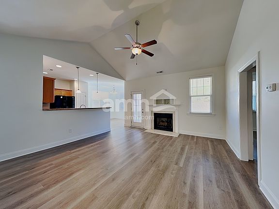 5th image of 166 Sequoia Dr