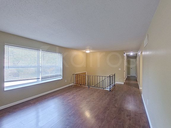 2nd image of 2364 Pontchartrain Dr