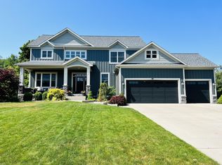 48 Meadows Dr, Muskegon, MI 49444