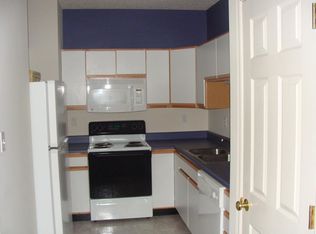 3214 Rue Royale St #2, Saint Charles, MO 63301