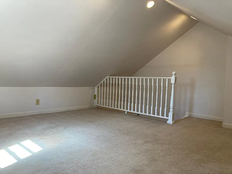 407 S Veitch St — Photo 16